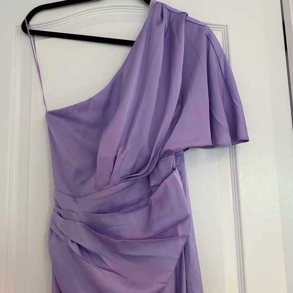 Lavender satin drape dress, side zip. Never worn - Picture 4 of 5